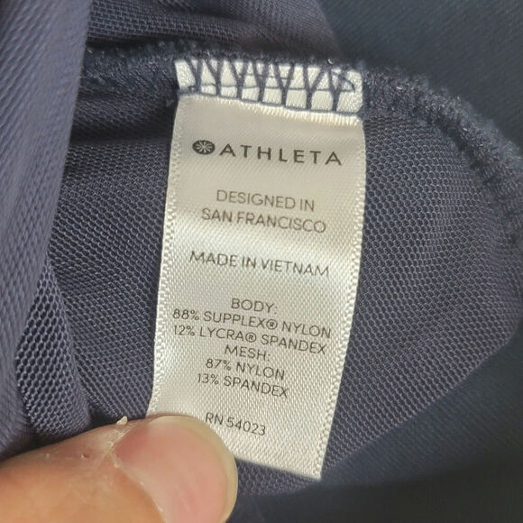 ATHLETA NAVY PULL ON SHORTS W ZIPPER POCKETS, SZ MEDIUM - Picture 7 of 11